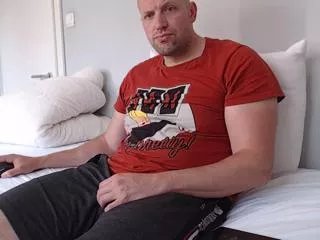 Offline gabriel_muscle on Flirt4Free