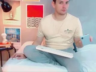 Offline gabriel_navas on Flirt4Free