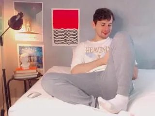 Offline gabriel_navas on Flirt4Free