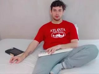 Offline gabriel_navas on Flirt4Free