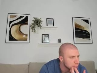 Offline gerard_finbar on Flirt4Free