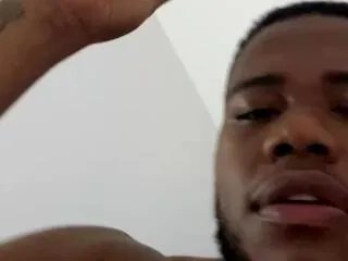 Private joan_saenz on Flirt4Free