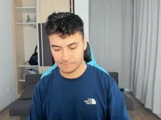 Offline johnny_hope on Flirt4Free