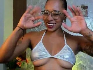 Offline kelly_thomson on Flirt4Free
