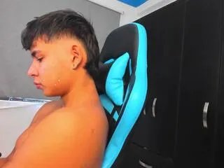 Offline kevin_bray on Flirt4Free