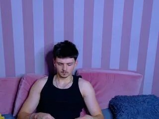 Freechat leon_angelov on Flirt4Free