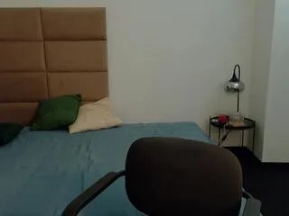 Freechat leon_angelov on Flirt4Free