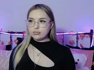 Offline lindsey_lu on Flirt4Free