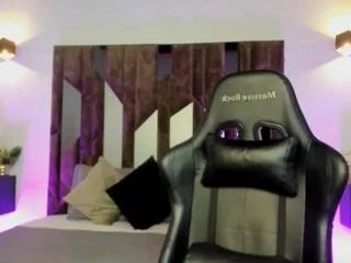 lizzy_cooper on Flirt4Free