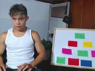 Offline lucas_luxx on Flirt4Free