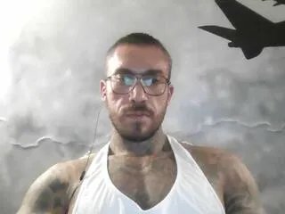 Private lucias_crawford on Flirt4Free