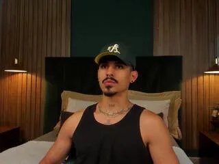 Freechat lukee_taylor on Flirt4Free