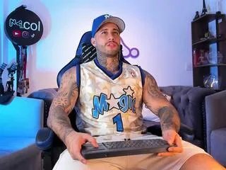 Offline magic_mak on Flirt4Free