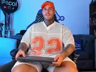 Offline magic_mak on Flirt4Free