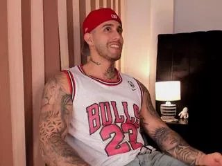 Offline magic_mak on Flirt4Free