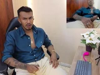 Offline master_maxx on Flirt4Free