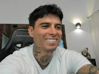 Freechat mateo_diluca on Flirt4Free