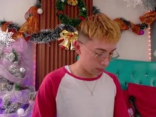 Offline naughty_scott on Flirt4Free