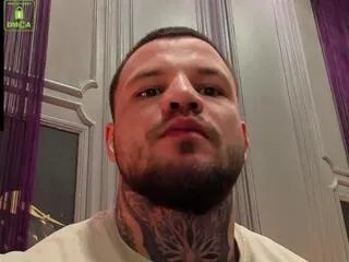 Freechat oliver_sport on Flirt4Free