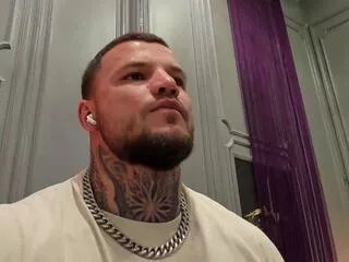 Freechat oliver_sport on Flirt4Free