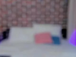 Away olivia_valenti on Flirt4Free