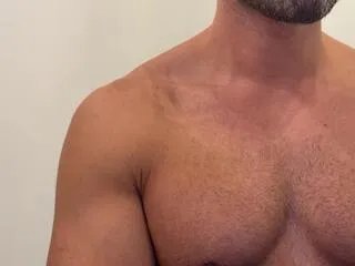 Offline paolo_latin on Flirt4Free