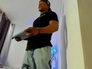 Offline ronnie_colemann on Flirt4Free