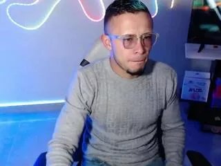 Offline sebastiann_jones on Flirt4Free
