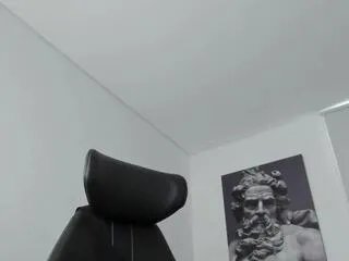 Private simon_leon on Flirt4Free