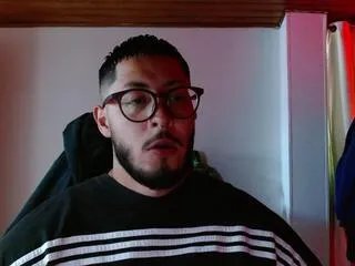 Offline thomas_spilios on Flirt4Free