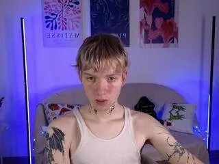 Offline travis_class on Flirt4Free