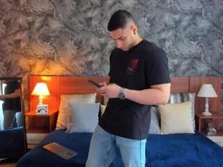 Offline troy_millers on Flirt4Free