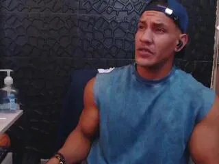 Offline viktor_herrera on Flirt4Free