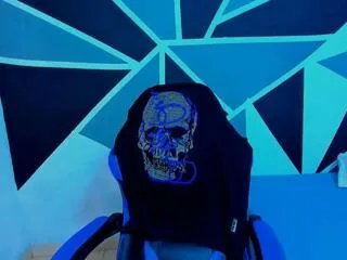 Offline vinny_oliver on Flirt4Free