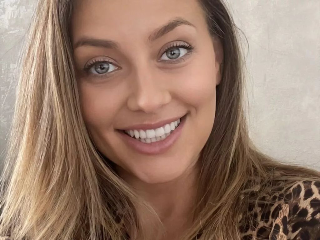 VeraSurikova — Generous friendly men turn me on....mmmmmmm