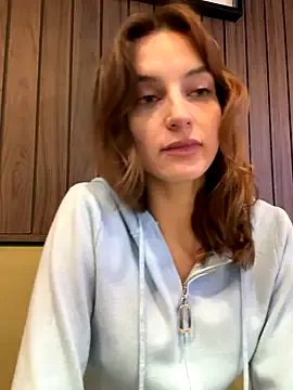 Freechat -AngelAri- on StripChat