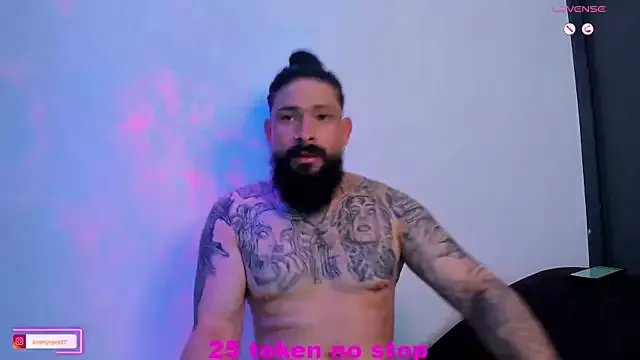 Freechat 1ammyryan on StripChat