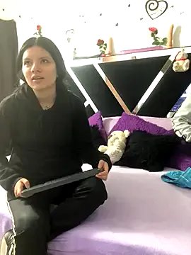 Freechat 1lovelygirls on StripChat