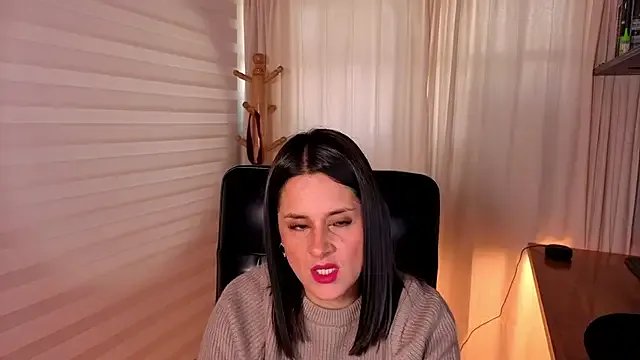 Private Alice_milf_ on StripChat