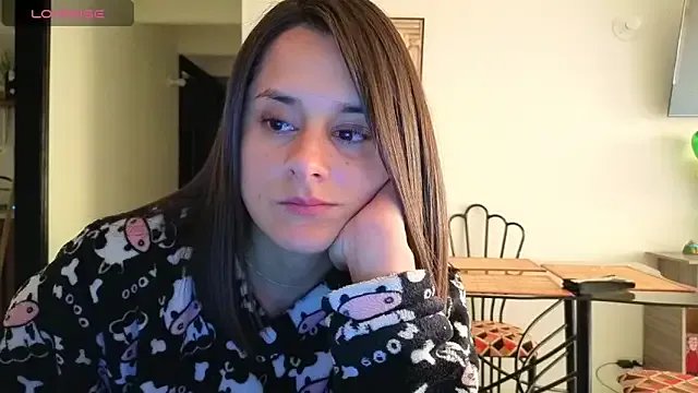 Private Alice_milf_ on StripChat