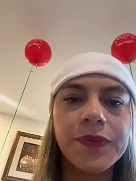 Freechat alicee16 on StripChat