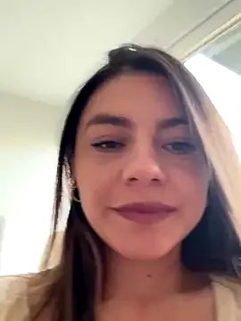 Freechat alicee16 on StripChat