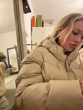 Freechat blissdimicco on StripChat