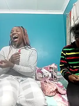 Freechat BlondieBitch on StripChat