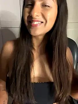 Freechat chicachocolate01 on StripChat