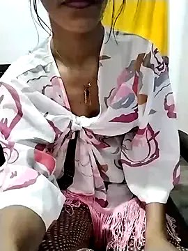 Freechat Cute-Naavya on StripChat