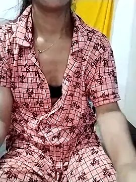 Freechat Cute-Naavya on StripChat