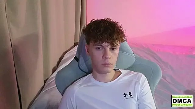 Freechat cute_thomas on StripChat