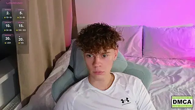 Freechat cute_thomas on StripChat