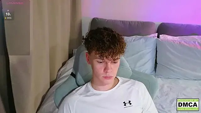 Freechat cute_thomas on StripChat